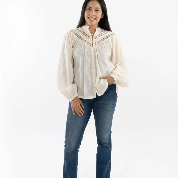 Blouse met gaatjespatroon
